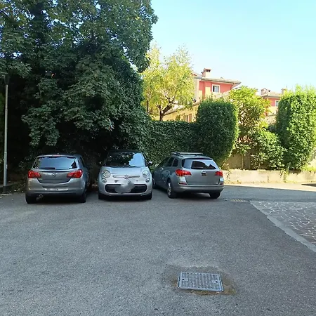 Casa Albani Wifi&comfort Tra Centro E Aeroporto Appartamento *